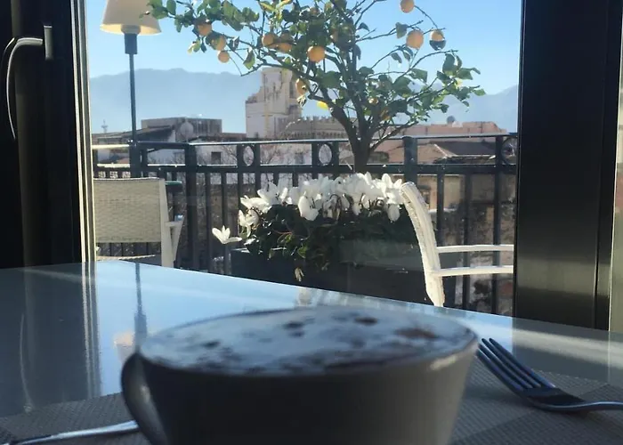 ホテル Porta Felice &